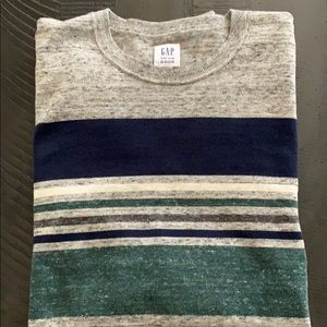 Men’s Gap crewneck sweater